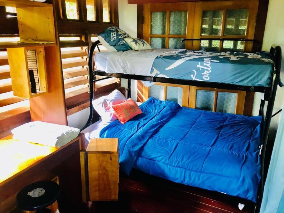 The Dock Resort Over Water Retreat West End Ngoại thất bức ảnh